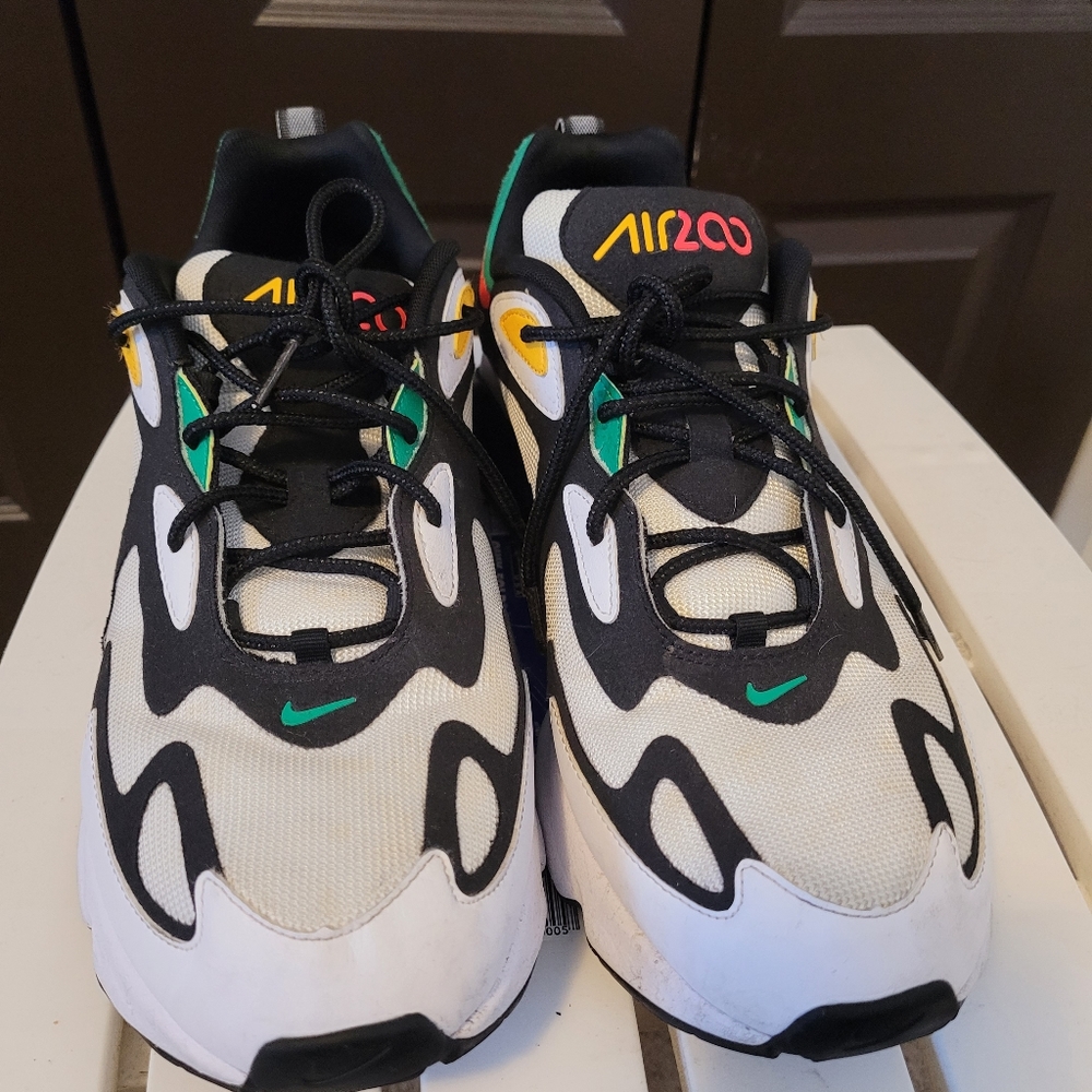 Nike Air Max 200 (2000 World Stage)